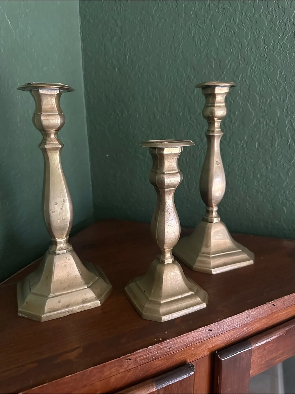 Antique graduated solid